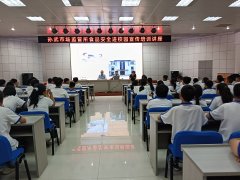 有的同窗回覆看颜色、闻